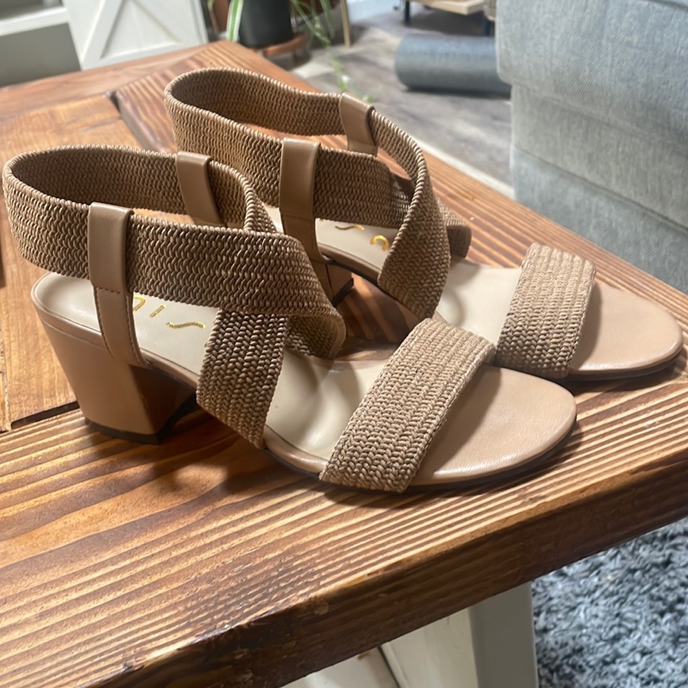 New never worn! Strappy woven sandals with block heel